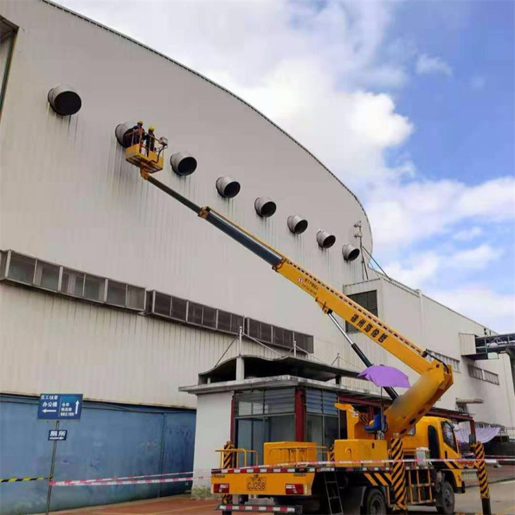 沁阳高空作业车出租服务：专业广告牌安装解决方案