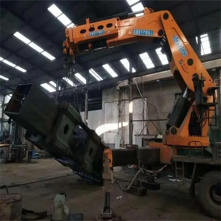 沁阳130吨折臂吊车出租吊机租赁附近电话